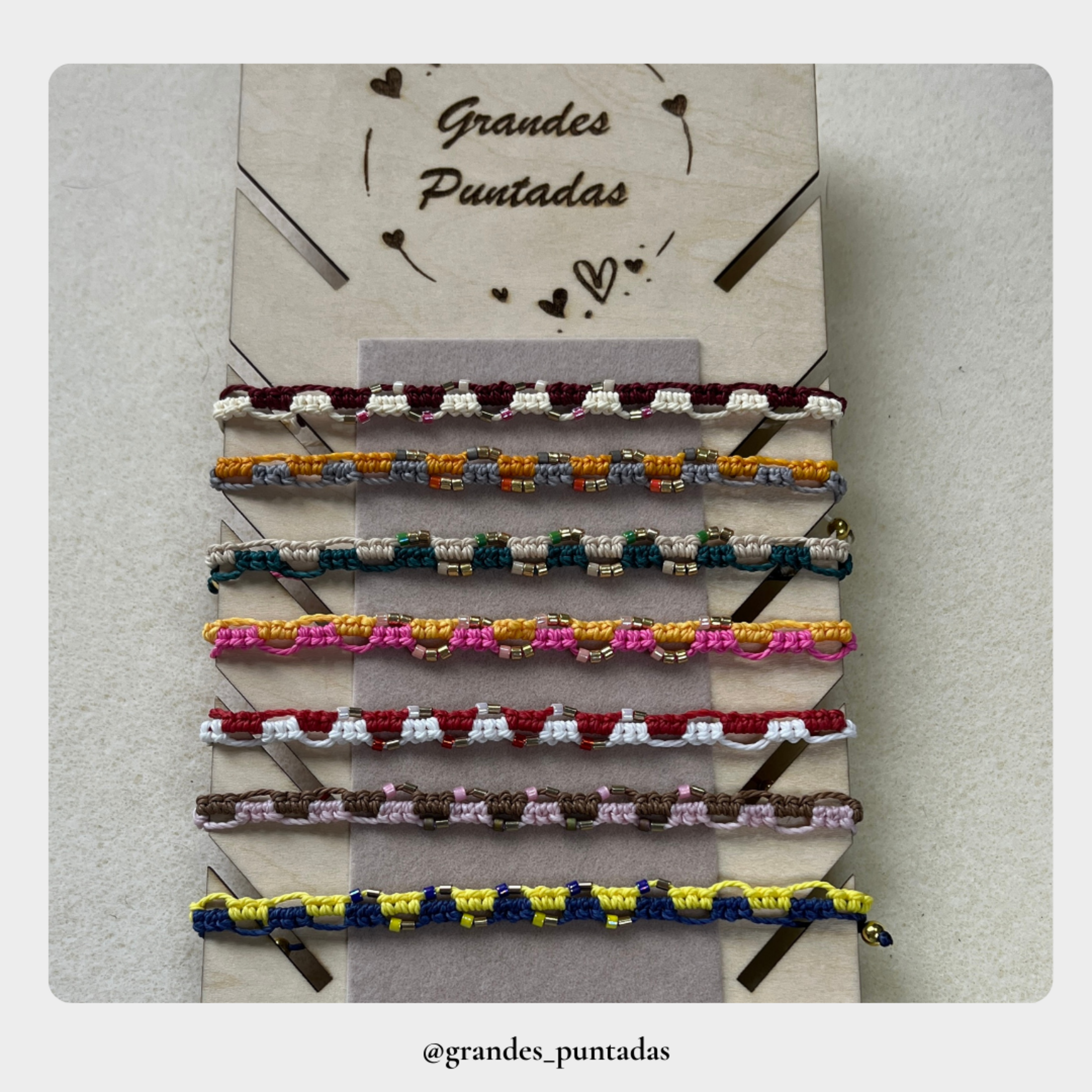Pulseras tejidas